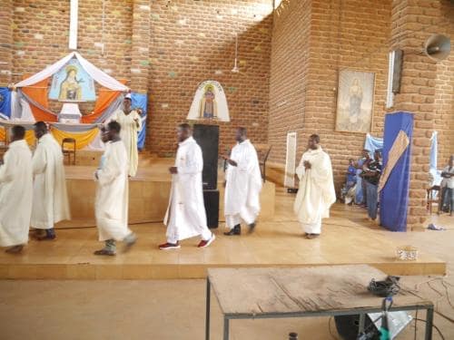 Mass - Entrance procession