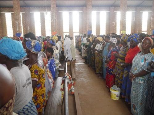 Mass - Sprinkling holy water