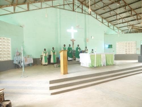 5-Servants-of-the-altar