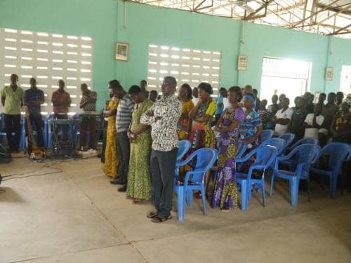 9Praise-and-worship-team-1